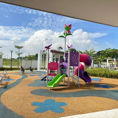 Lylinz Sierra Heights Apartment Pasir Gudang Exterior photo